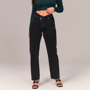 ABERCROMBIE & FITCH HIGH RISE DAD JEANS